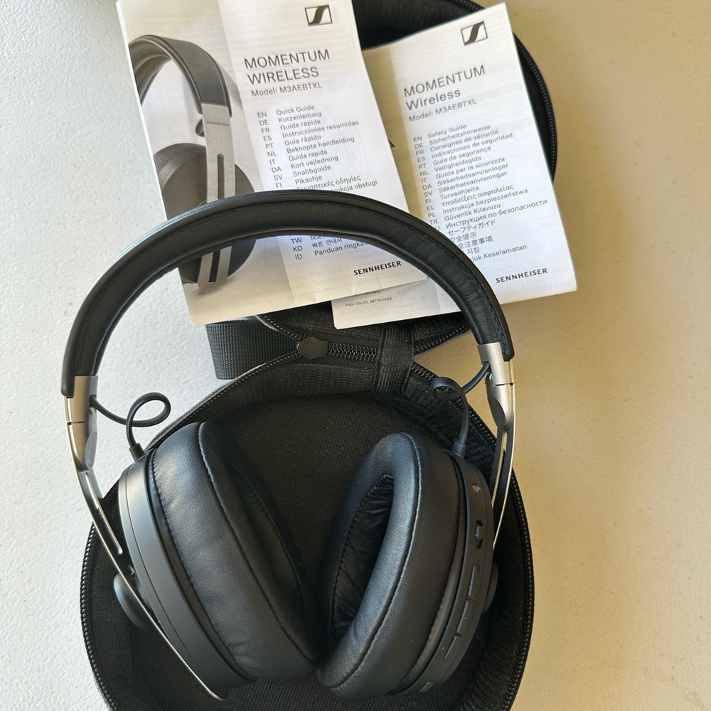 Sennheiser Momentum 3 Wireless Headphones with Case